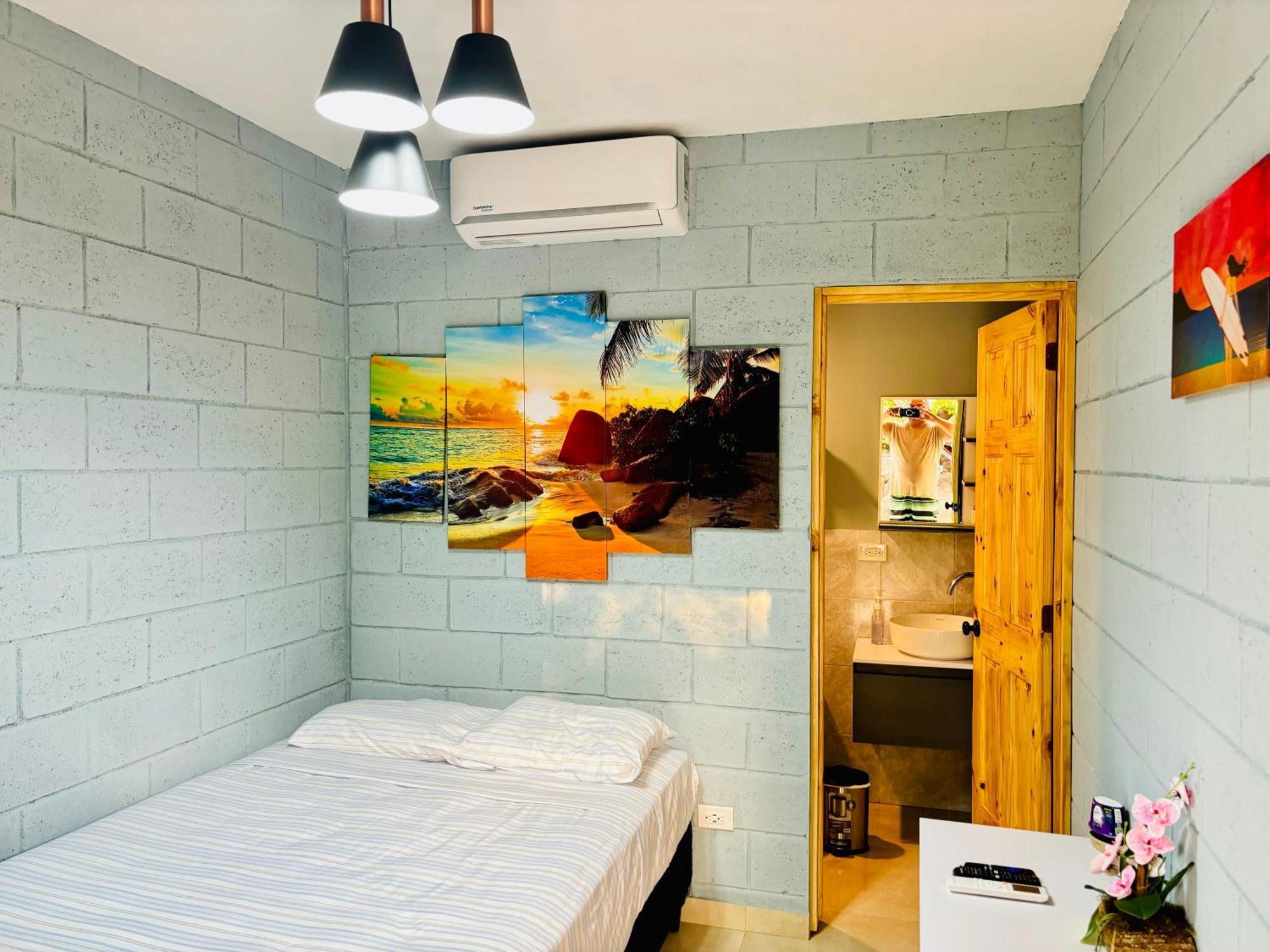 Hostal Camila'S Tamanique Buitenkant foto