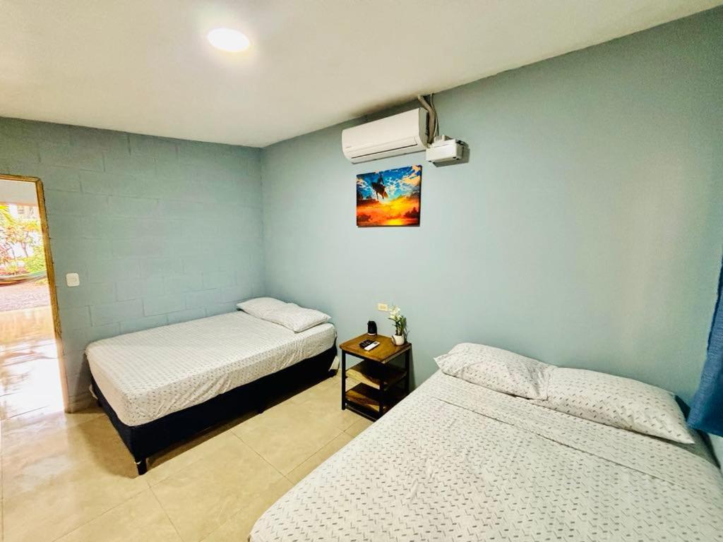 Hostal Camila'S Tamanique Buitenkant foto