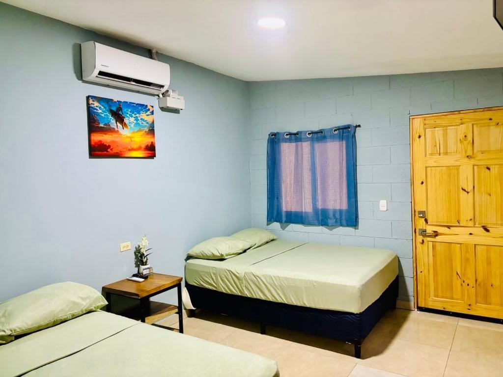 Hostal Camila'S Tamanique Buitenkant foto