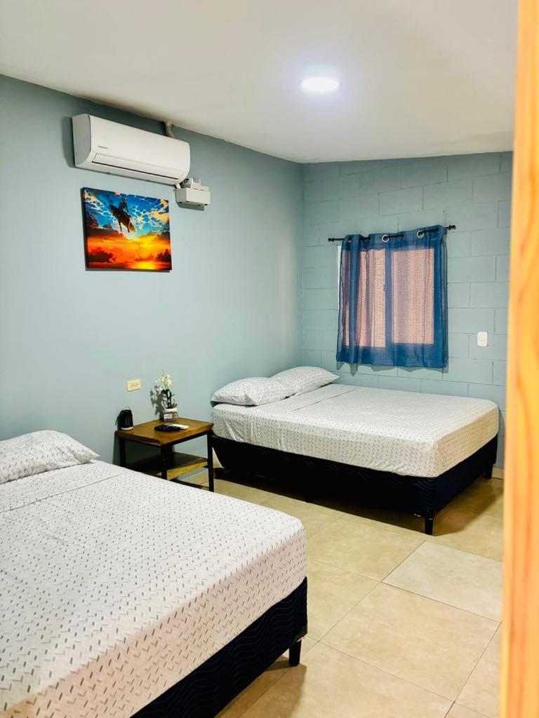 Hostal Camila'S Tamanique Buitenkant foto